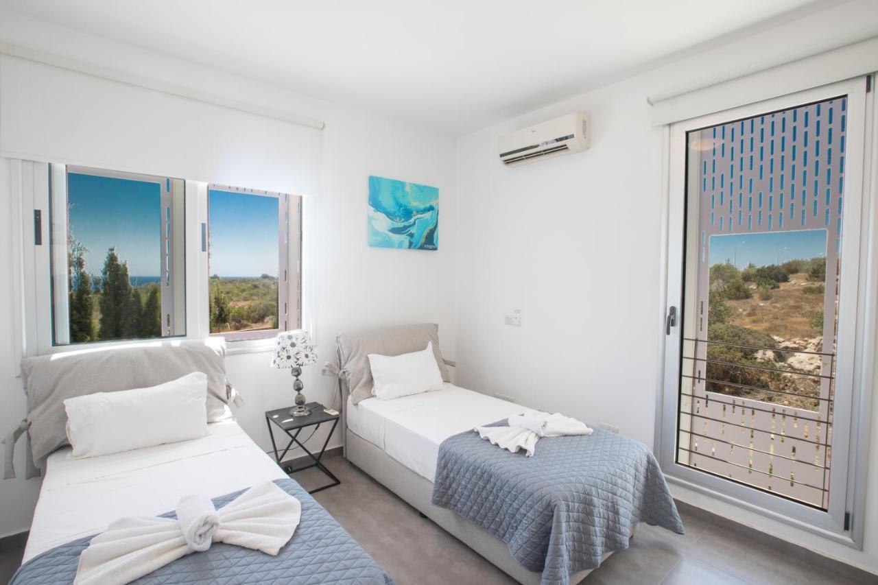 Chloe Luxury Villas Protaras Exterior photo