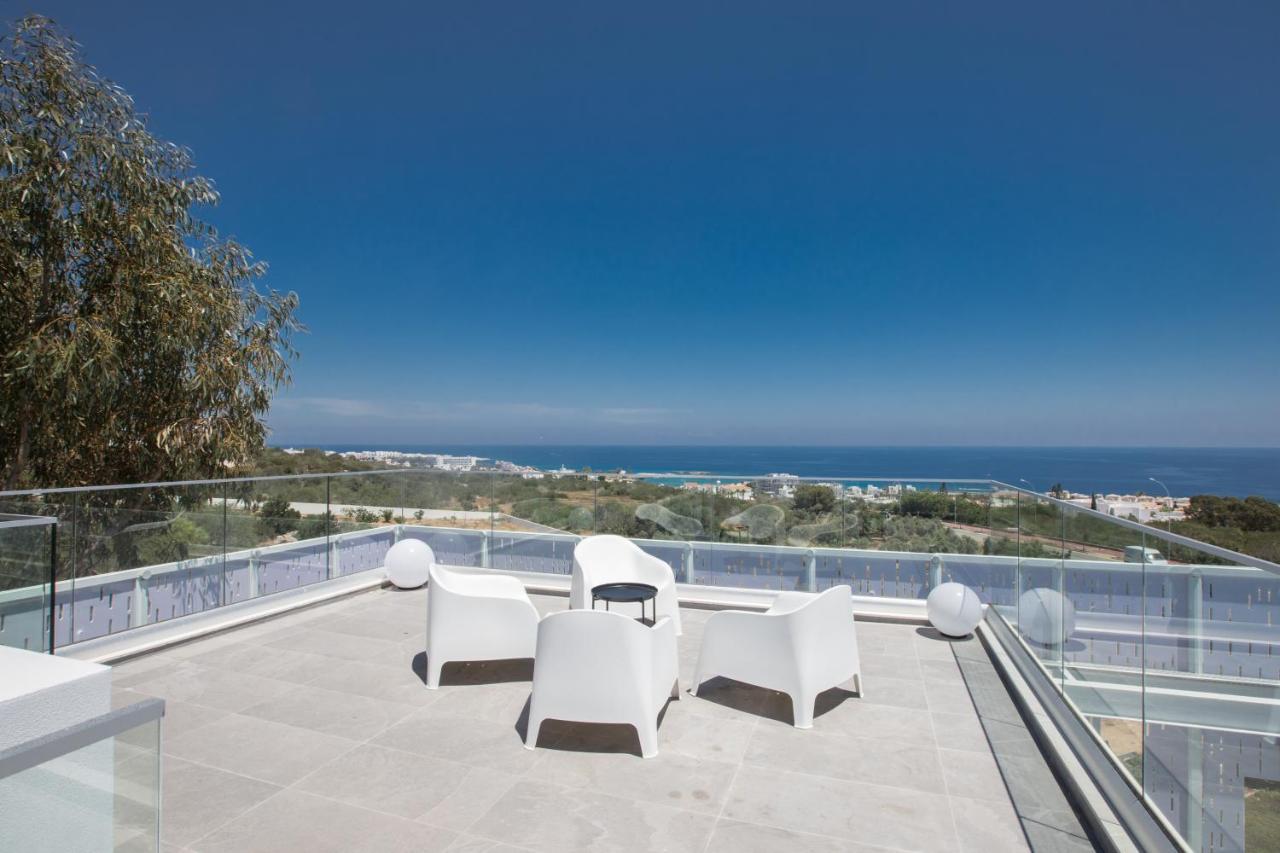 Chloe Luxury Villas Protaras Exterior photo